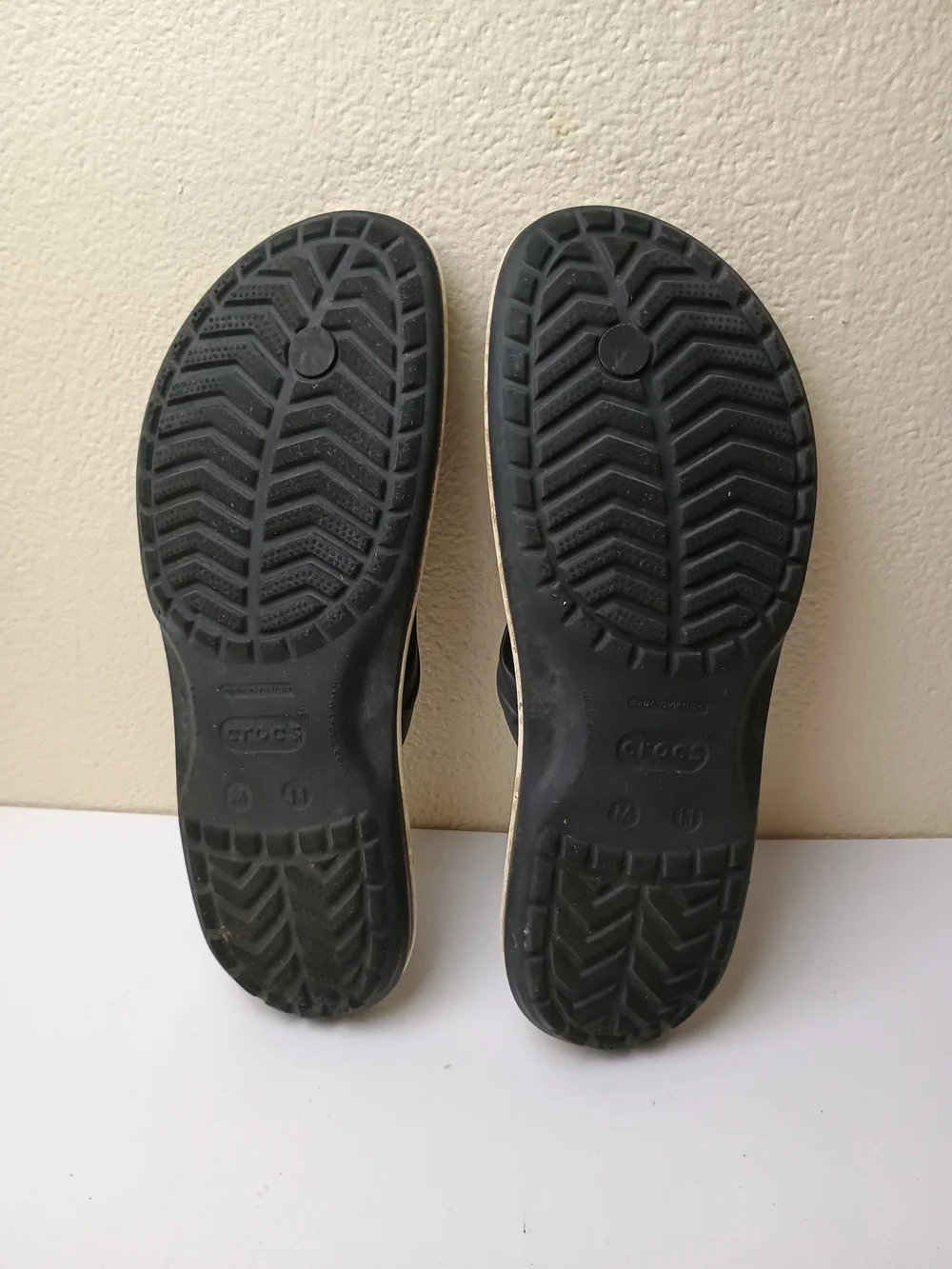 CROCS classic flip